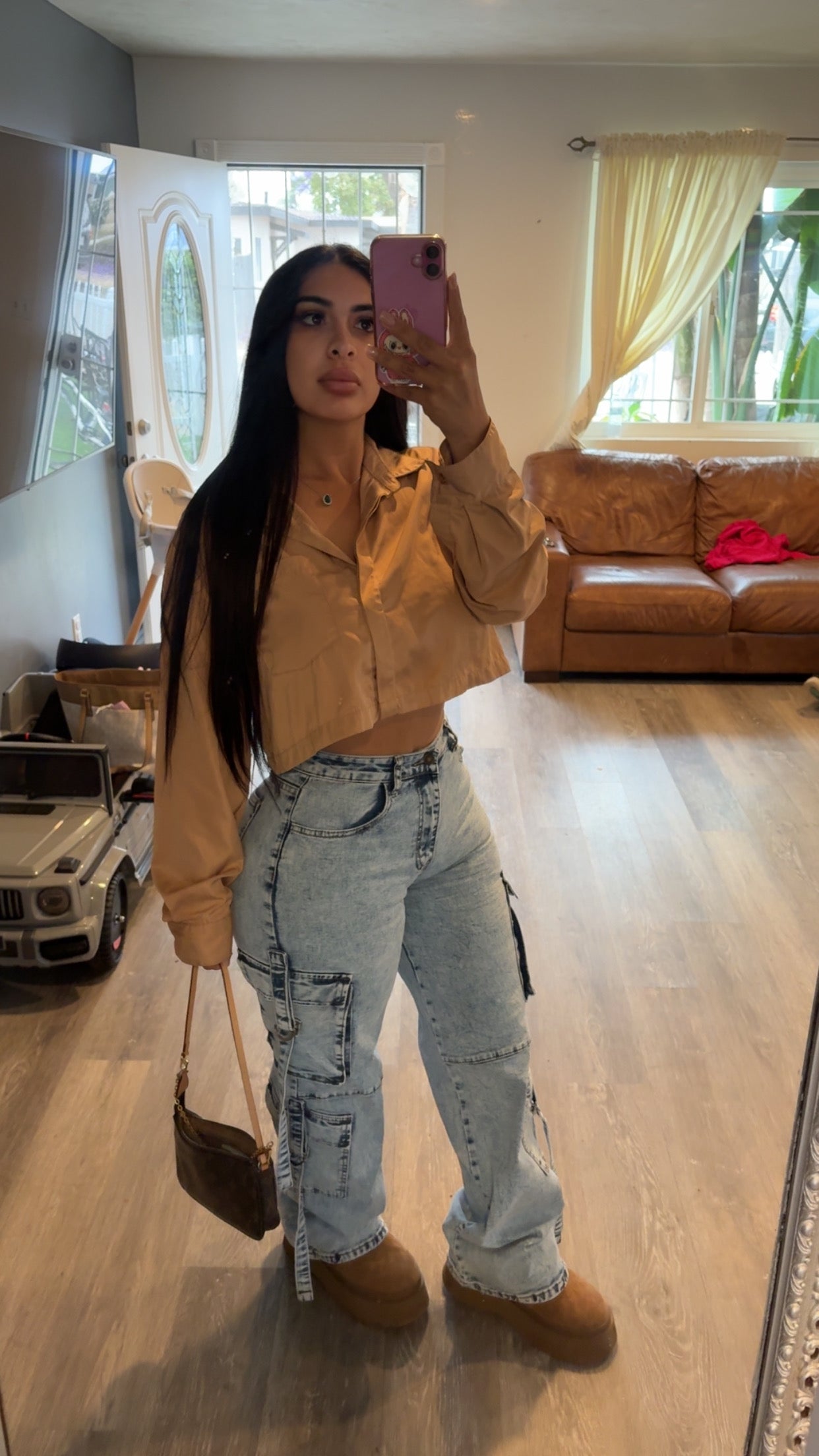 Ari Cargos